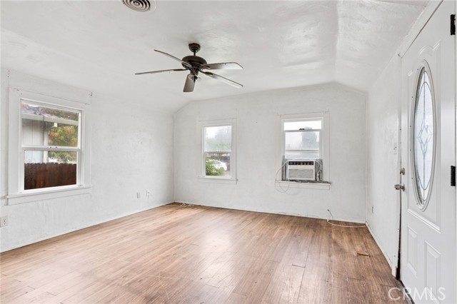 Detail Gallery Image 4 of 33 For 1366 E Alexander, Merced,  CA 95340 - 3 Beds | 2 Baths