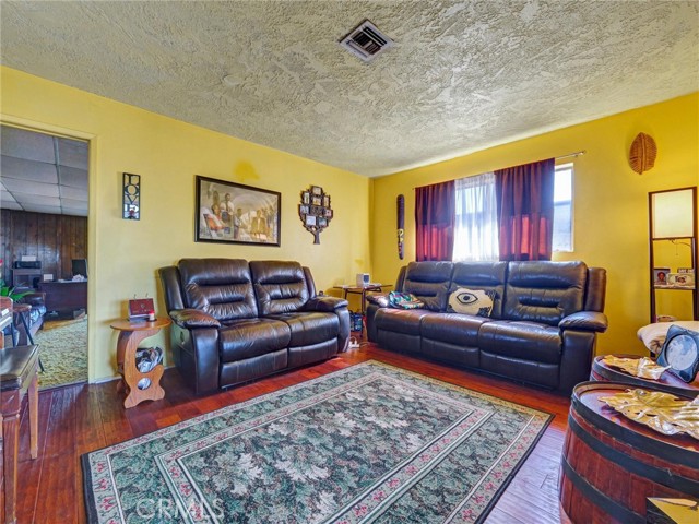 Detail Gallery Image 9 of 16 For 415 S Palo Cedro, Diamond Bar,  CA 91765 - 3 Beds | 2 Baths