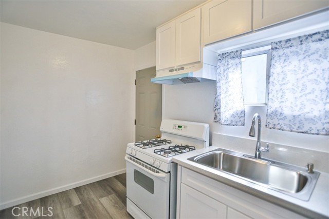 Detail Gallery Image 15 of 27 For 2154 E. 14th St, Long Beach,  CA 90804 - 2 Beds | 1 Baths