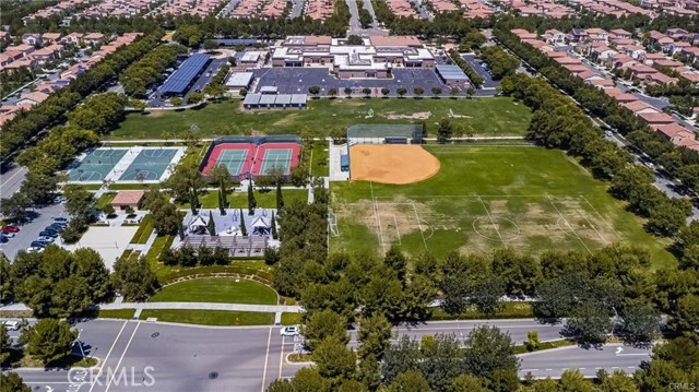 38 Larkfield, Irvine CA: https://media.crmls.org/medias/aba49579-cc2a-4181-a17e-5785568f3c64.jpg