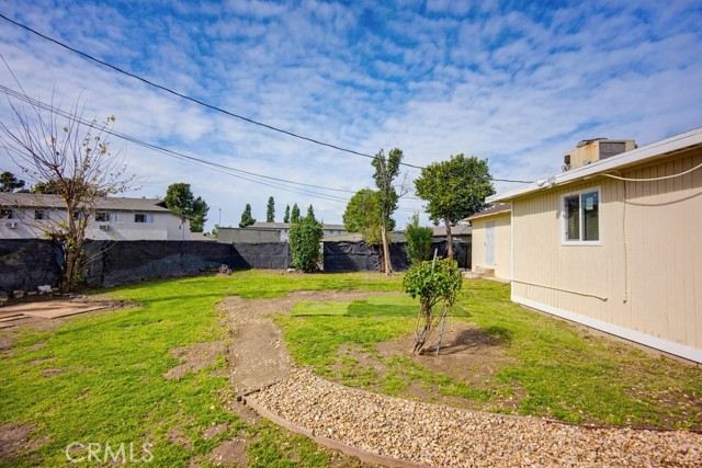 Detail Gallery Image 35 of 38 For 2095 W Birch St, San Bernardino,  CA 92410 - 5 Beds | 2 Baths