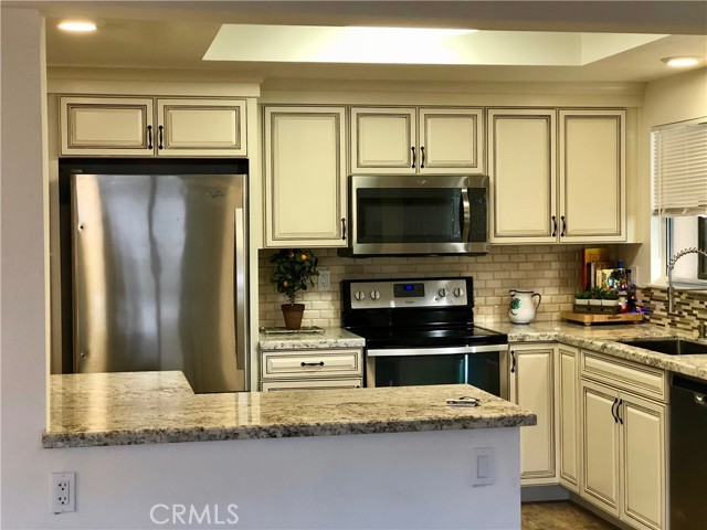 2324 Via Puerta, Laguna Woods CA: https://media.crmls.org/medias/aba6538d-b80b-4875-977e-816989901766.jpg