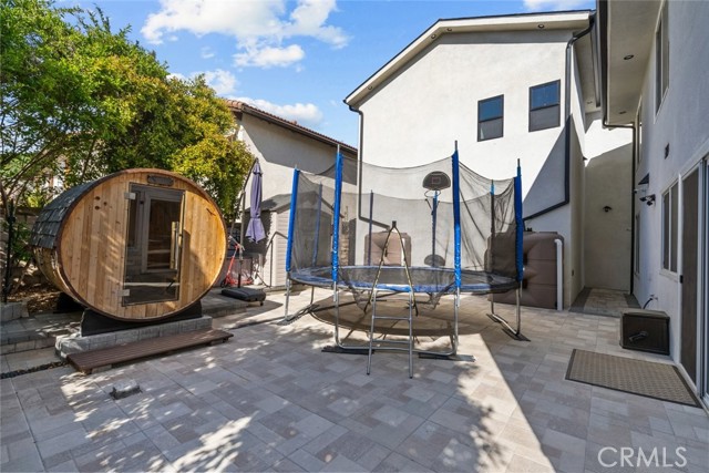 22835 Styles Street, Woodland Hills CA: https://media.crmls.org/medias/aba663e8-f549-4dce-a42e-968db1eb7c4d.jpg