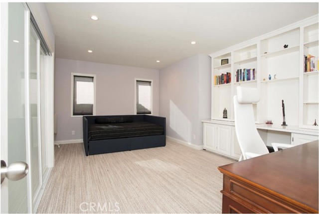 Detail Gallery Image 10 of 20 For 2123 Yacht Yankee, Newport Beach,  CA 92660 - 4 Beds | 3 Baths