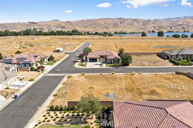 Detail Gallery Image 13 of 19 For 12101 Wildhorse Ave, Bakersfield,  CA 93306 - – Beds | – Baths
