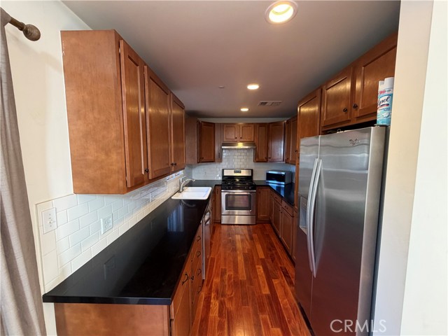 Detail Gallery Image 5 of 14 For 547 E Jefferson, Orange,  CA 92866 - 2 Beds | 1 Baths