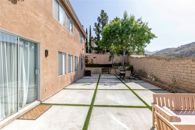 12134 Via Santa Marta, Sylmar CA: https://media.crmls.org/medias/aba919fe-88a3-45ec-a943-3c90c396e86d.jpg