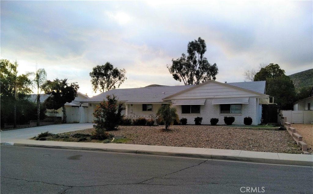 28291 Portsmouth Drive, Menifee, CA 92586