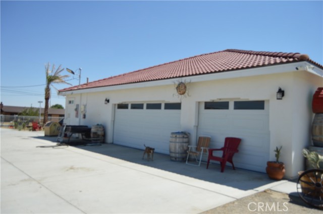 Detail Gallery Image 5 of 35 For 10020 E Avenue R12, Littlerock,  CA 93543 - 5 Beds | 4 Baths
