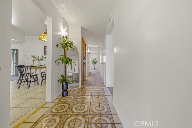 Detail Gallery Image 4 of 37 For 688 Elise Ct, Merced,  CA 95340 - 3 Beds | 2 Baths