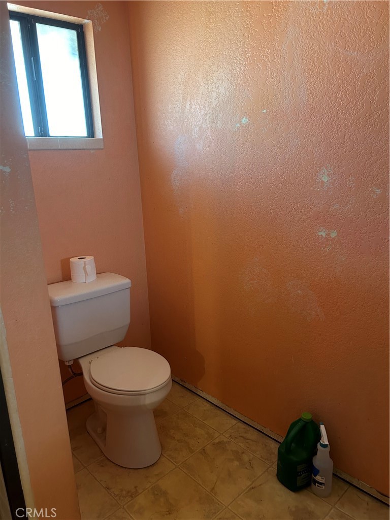 https://media.crmls.org/medias/ababa834-348b-44ca-8080-2f1b5566bb48.jpg?preset=X-Large