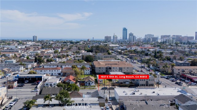 1027 E 10th St, Long Beach CA: https://media.crmls.org/medias/abac00f1-9614-4efc-b138-49da5090202d.jpg