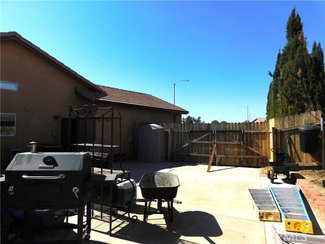 Detail Gallery Image 25 of 27 For 20774 Village Ct, California City,  CA 93505 - 3 Beds | 2 Baths