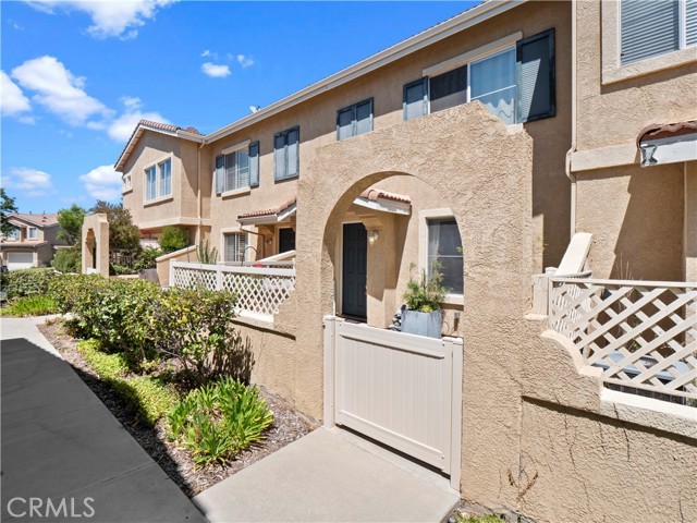 Detail Gallery Image 31 of 33 For 25403 Silver Crest Ct, Saugus,  CA 91350 - 3 Beds | 2/1 Baths