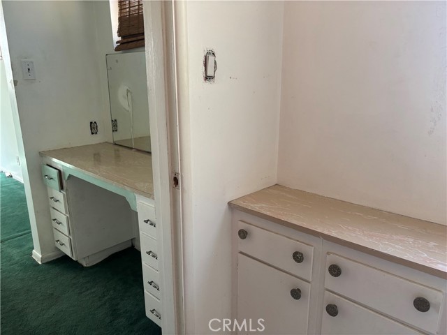 9001 KESTER AVE, Panorama City CA: https://media.crmls.org/medias/abae0d83-7545-462f-a816-dccb69c7a22d.jpg