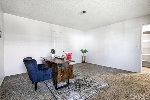 Detail Gallery Image 13 of 29 For 19077 Elm, Apple Valley,  CA 92308 - 2 Beds | 2 Baths