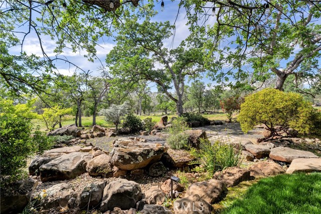 Detail Gallery Image 49 of 73 For 189 Indian Cliffs Drive, Chico,  CA 95973 - 3 Beds | 3/1 Baths