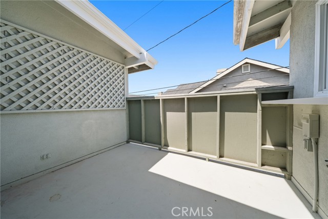503 Saint Andrews, Newport Beach CA: https://media.crmls.org/medias/abb02ddd-2575-4393-92aa-d4fbd38a42cc.jpg