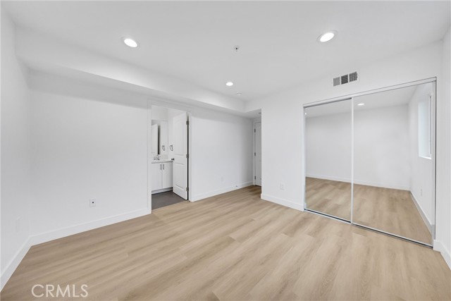 Image 18 of 62 For 3549 4th Street