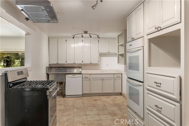 Kitchen area inside the one bedroom apartment.