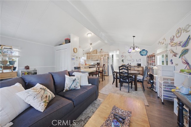 Detail Gallery Image 5 of 31 For 1255 Amethyst #18,  Mentone,  CA 92359 - 2 Beds | 2 Baths