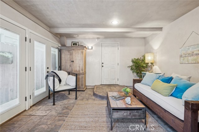 Detail Gallery Image 10 of 27 For 610 Marigold Ave, Corona Del Mar,  CA 92625 - 3 Beds | 3/1 Baths