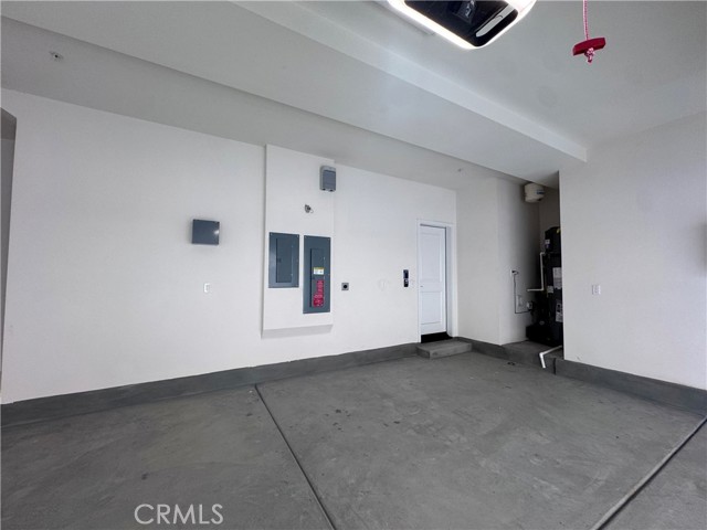 12865 Denali Way, Eastvale CA: https://media.crmls.org/medias/abb233b1-e10a-45b7-9e95-8f7f5acbc588.jpg