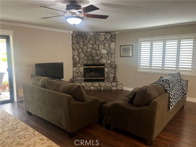 29183 Yosemite Place, Canyon Lake CA: https://media.crmls.org/medias/abb253d1-35e8-4738-8ef9-bfc6a849d32b.jpg