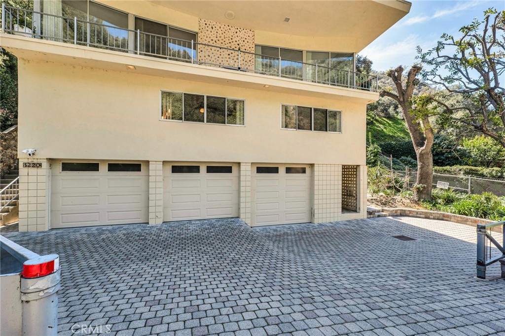 1220 Country Club DriveBurbank img 23