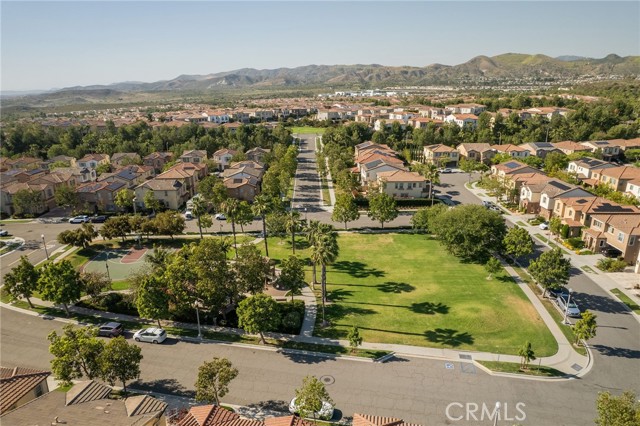 15 Clover, Lake Forest CA: https://media.crmls.org/medias/abb4a79f-b6e3-4131-bc16-087ec07fa358.jpg