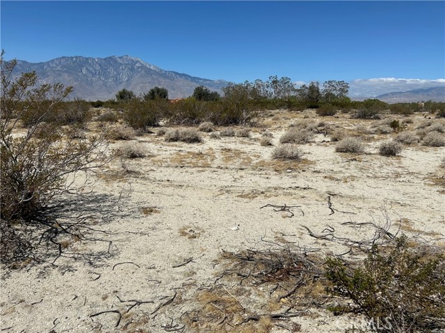 0 18th, Desert Hot Springs CA: https://media.crmls.org/medias/abb5922f-a2b4-488e-88ce-8ccb4b3fedc1.jpg