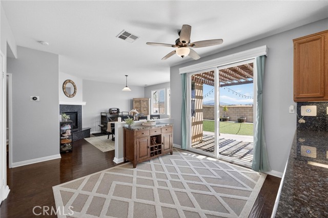 Detail Gallery Image 21 of 67 For 38430 Magdelena St, Murrieta,  CA 92563 - 3 Beds | 2/1 Baths
