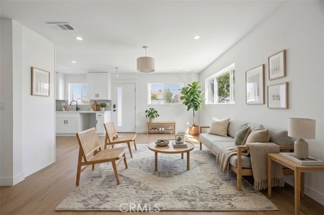 Detail Gallery Image 3 of 51 For 1154 W 67th, Los Angeles,  CA 90044 - – Beds | – Baths