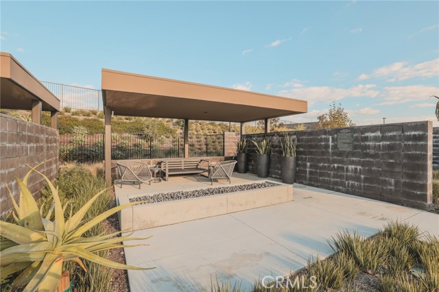 Detail Gallery Image 18 of 27 For 15818 Caterpillar Dr, Fontana,  CA 92336 - 4 Beds | 3 Baths