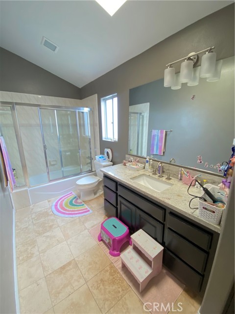 2004 Voorhees Avenue, Redondo Beach, California 90278, 3 Bedrooms Bedrooms, ,3 BathroomsBathrooms,Residential,Sold,Voorhees,WS21147129