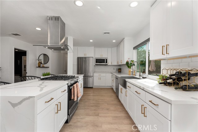 Detail Gallery Image 14 of 31 For 3109 Barbados Pl, Costa Mesa,  CA 92626 - 4 Beds | 2 Baths