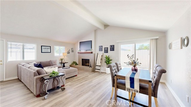 8007 New Salem Street, San Diego CA: https://media.crmls.org/medias/abb91364-c38d-4444-b3c4-7b83d2ce9f41.jpg