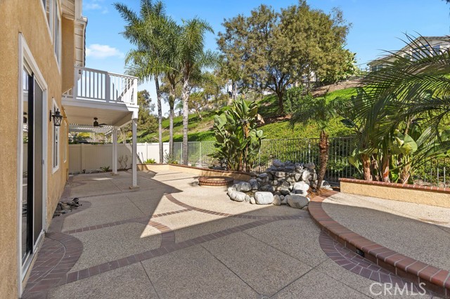 Image 30 of 38 For 16 Woodsong  