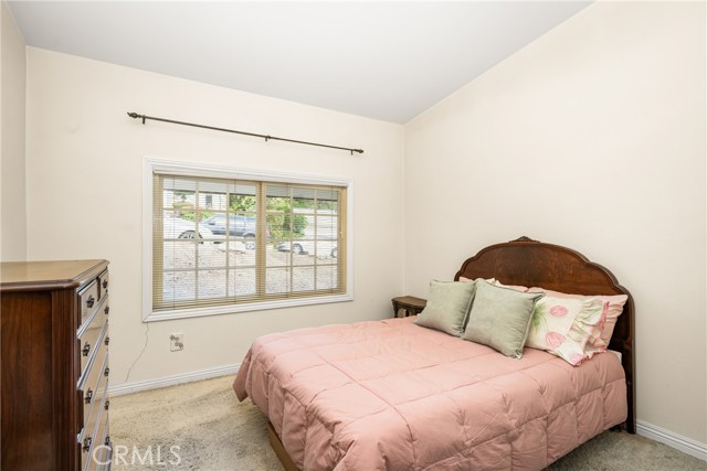 Detail Gallery Image 44 of 75 For 6040 Pat Ave, Woodland Hills,  CA 91367 - 5 Beds | 4/2 Baths