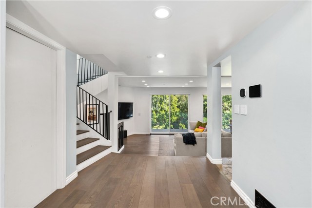 7670 Woodrow Wilson Drive, Los Angeles CA: https://media.crmls.org/medias/abb9e4b4-8fc2-40ce-9a05-1c5cea8abbbe.jpg