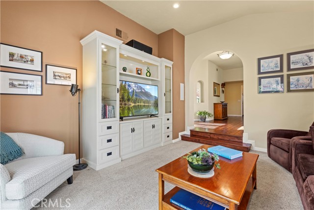 Detail Gallery Image 15 of 52 For 26355 Marsala Dr, Valencia,  CA 91355 - 4 Beds | 2 Baths