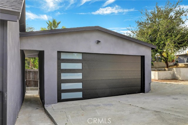 Detail Gallery Image 4 of 34 For 5218 Barker Dr, Los Angeles,  CA 90042 - 3 Beds | 2 Baths