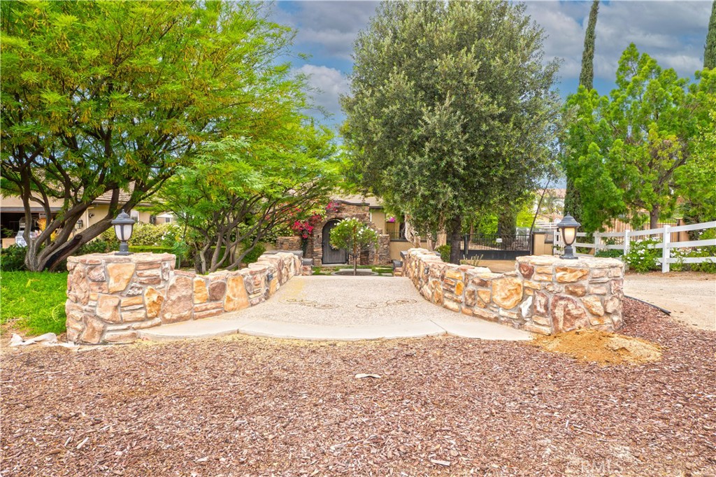 16774 Eagle Peak Road