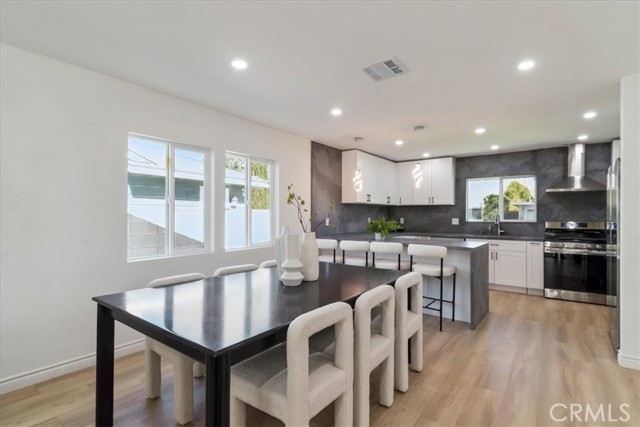 15918 Harvest Street, Granada Hills CA: https://media.crmls.org/medias/abbcf6f4-3af6-4688-a87f-2ee891d7ad60.jpg