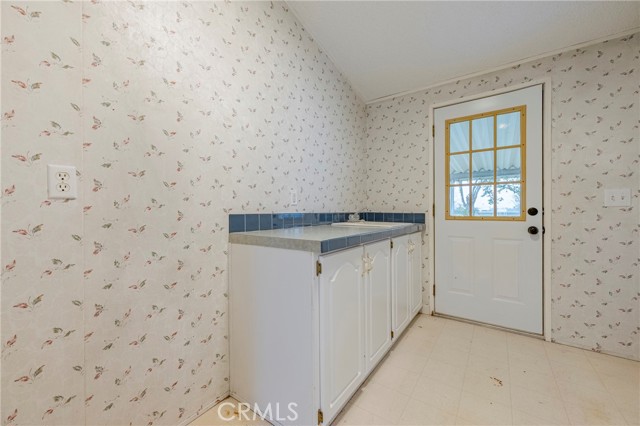 4000 Mariposa Way, Merced CA: https://media.crmls.org/medias/abbd36ea-d5e7-437b-ba9a-3c20056bfd80.jpg