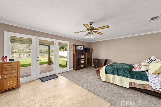 36608 Oak Ridge Drive, Yucaipa CA: https://media.crmls.org/medias/abbd6848-5543-4f40-868b-3b313c5f9dc2.jpg