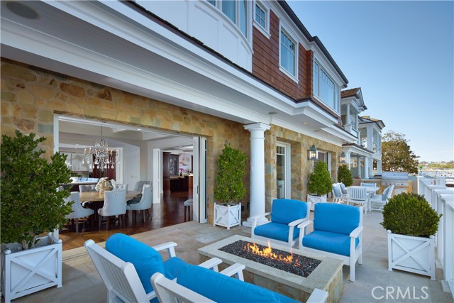 Detail Gallery Image 12 of 58 For 2226 Channel Rd, Newport Beach,  CA 92661 - 5 Beds | 5/1 Baths