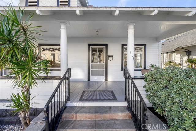 Detail Gallery Image 15 of 33 For 113 N Ivy Ave #113 & 115,  Monrovia,  CA 91016 - 3 Beds | 2 Baths