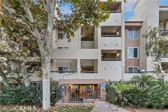 Detail Gallery Image 49 of 52 For 21400 Burbank Bld #313,  Woodland Hills,  CA 91367 - 2 Beds | 2 Baths