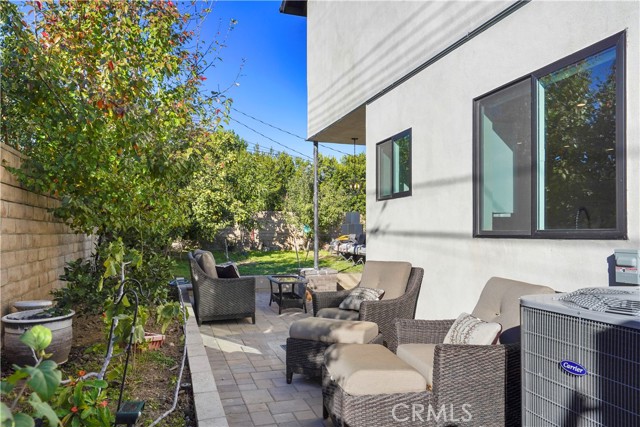 11647 N. Paso Robles Avenue, Granada Hills CA: https://media.crmls.org/medias/abbec3a6-4ea6-41a7-8e70-e63af460f16c.jpg